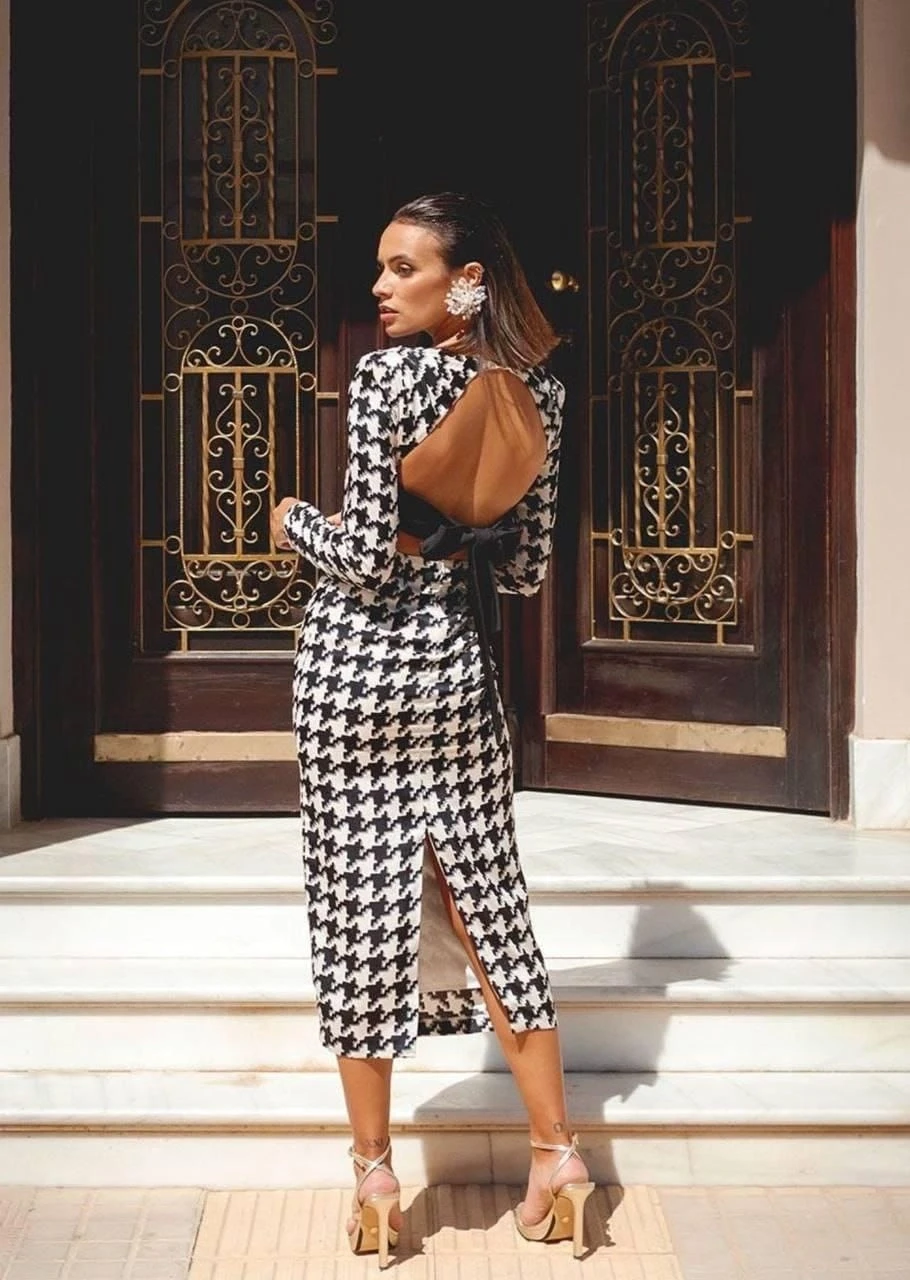 Kazayağı Desen Sırt Dekolte Elbise