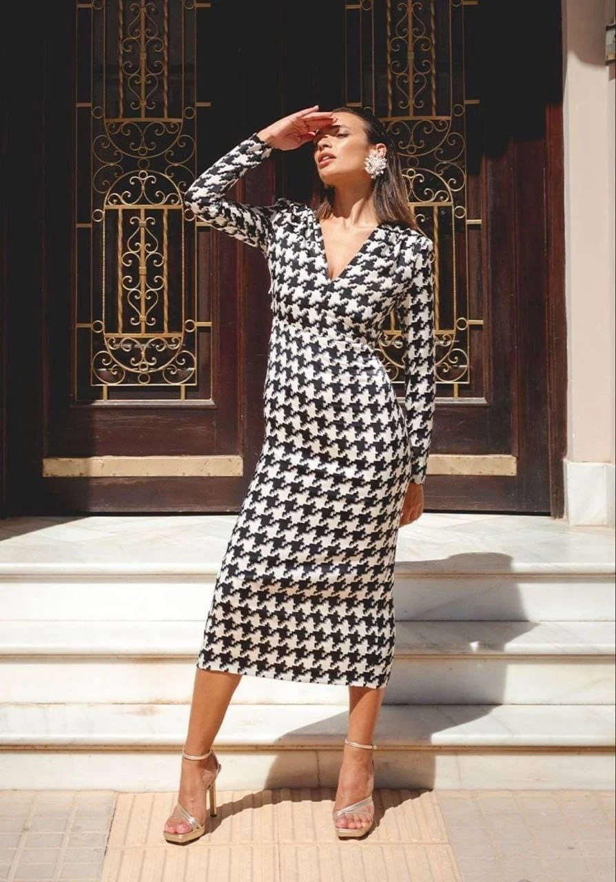 Kazayağı Desen Sırt Dekolte Elbise