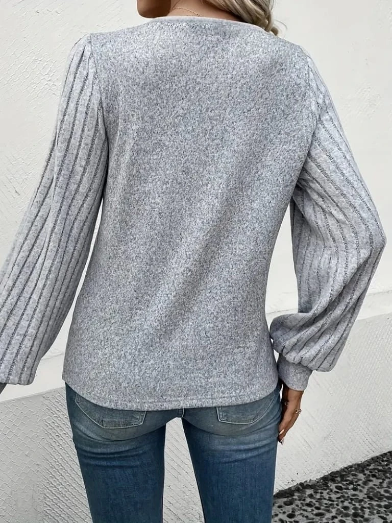 Kolları Fitilli Yakası Düğme Detay Şardonlu Bluz