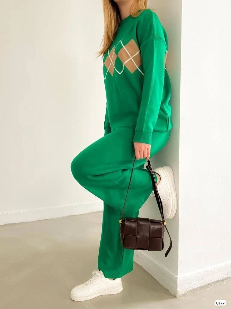 Baklava Desenli Triko Takım