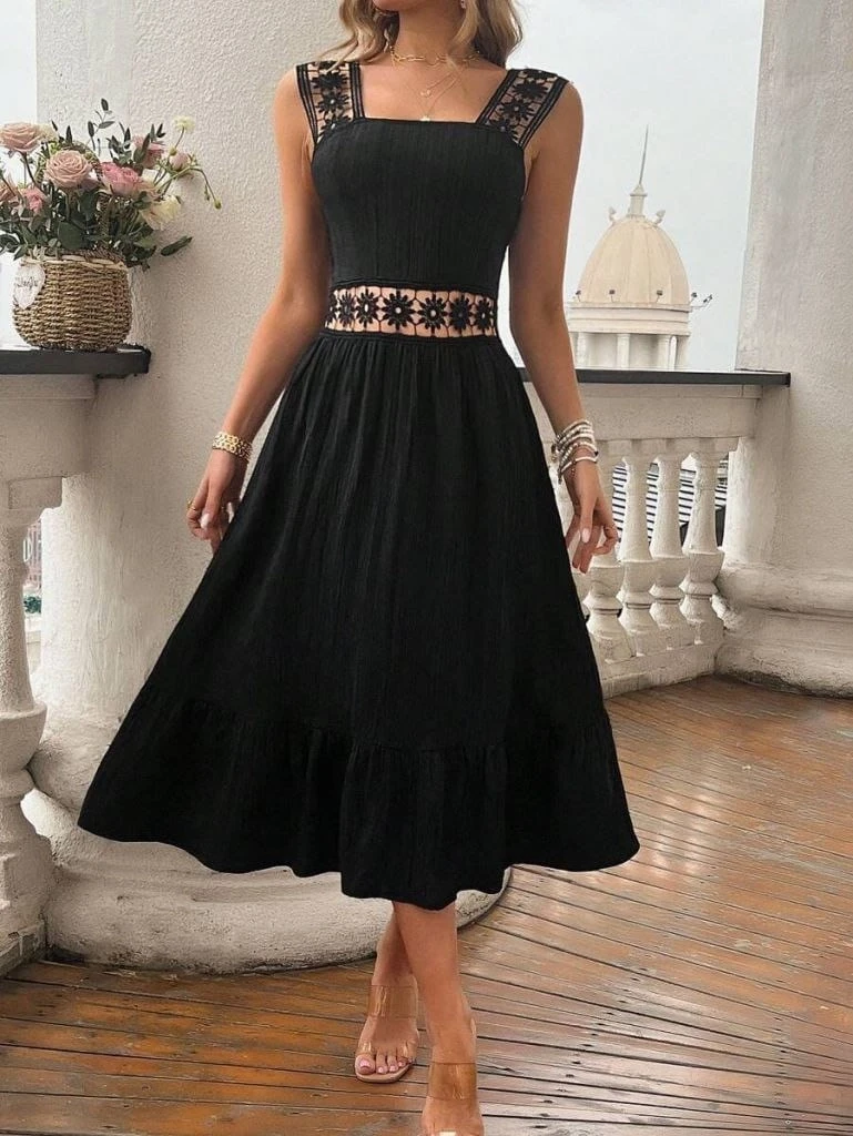 Beli Dantel Detaylı Fırfırlı Uzun Bürümcük Elbise