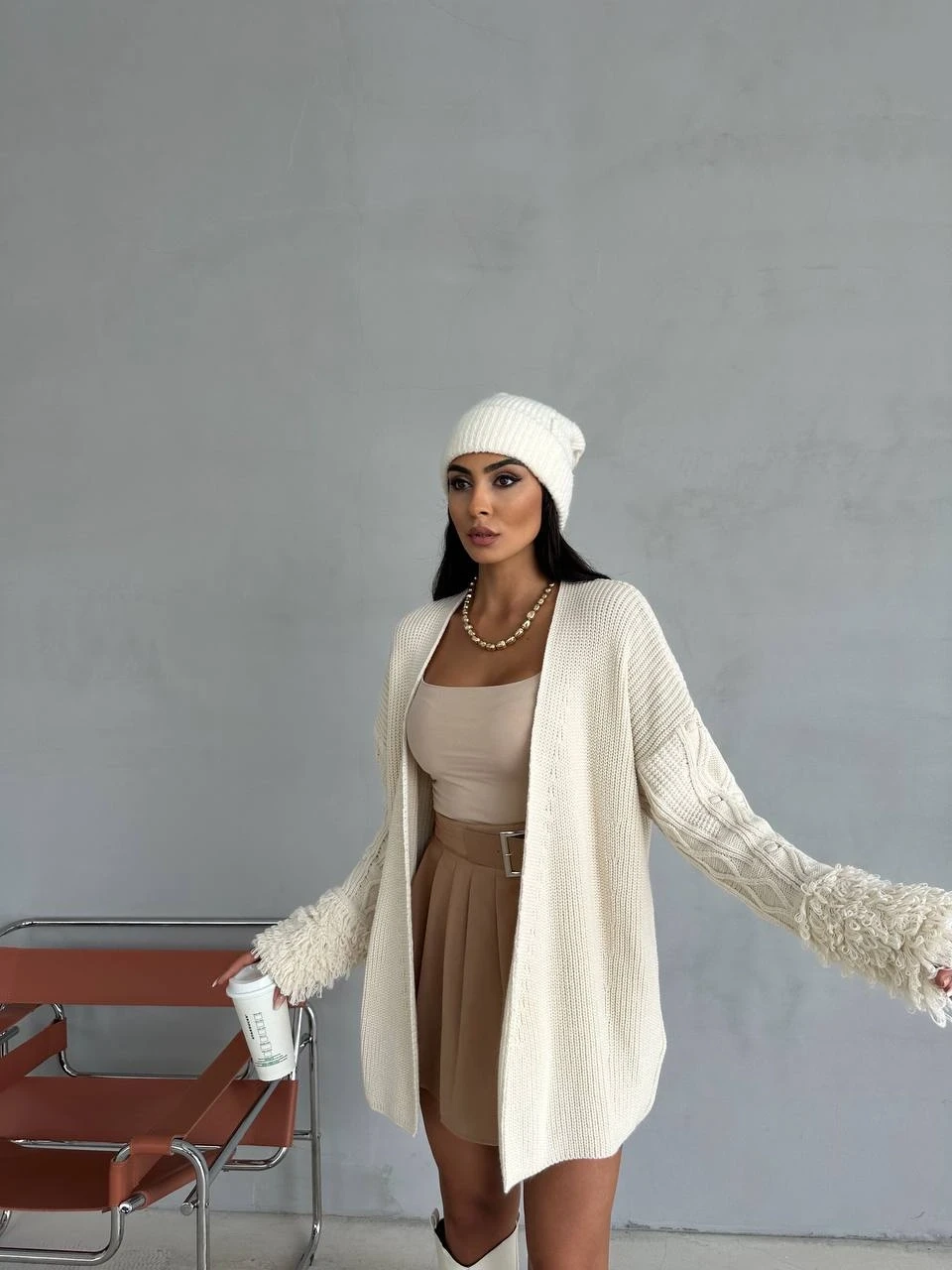 Bilekleri Kırçıllı Triko Hırka