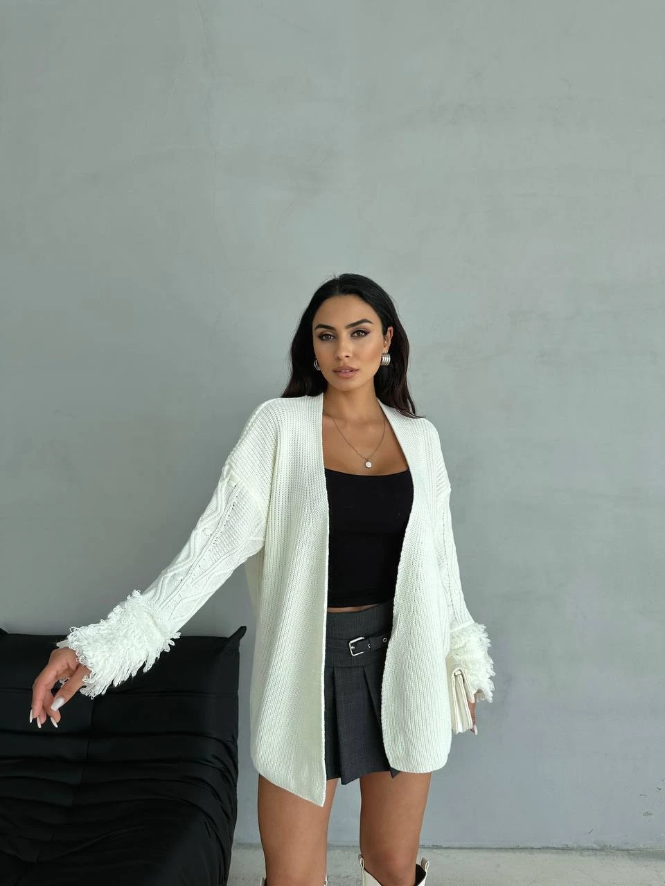 Bilekleri Kırçıllı Triko Hırka