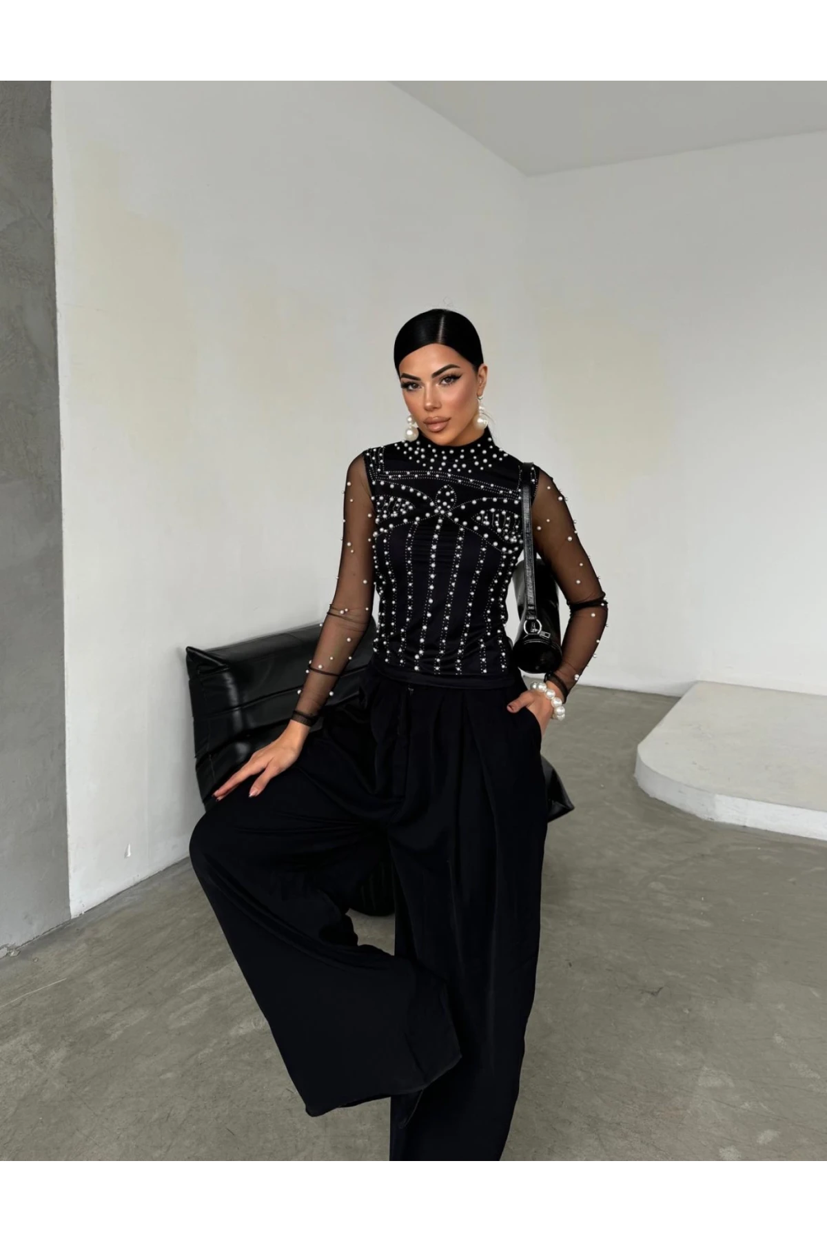 Dabıl Kumaş Krep Üst Likralı Tül Astarlı İnci Tas Aksesuarlı Takım