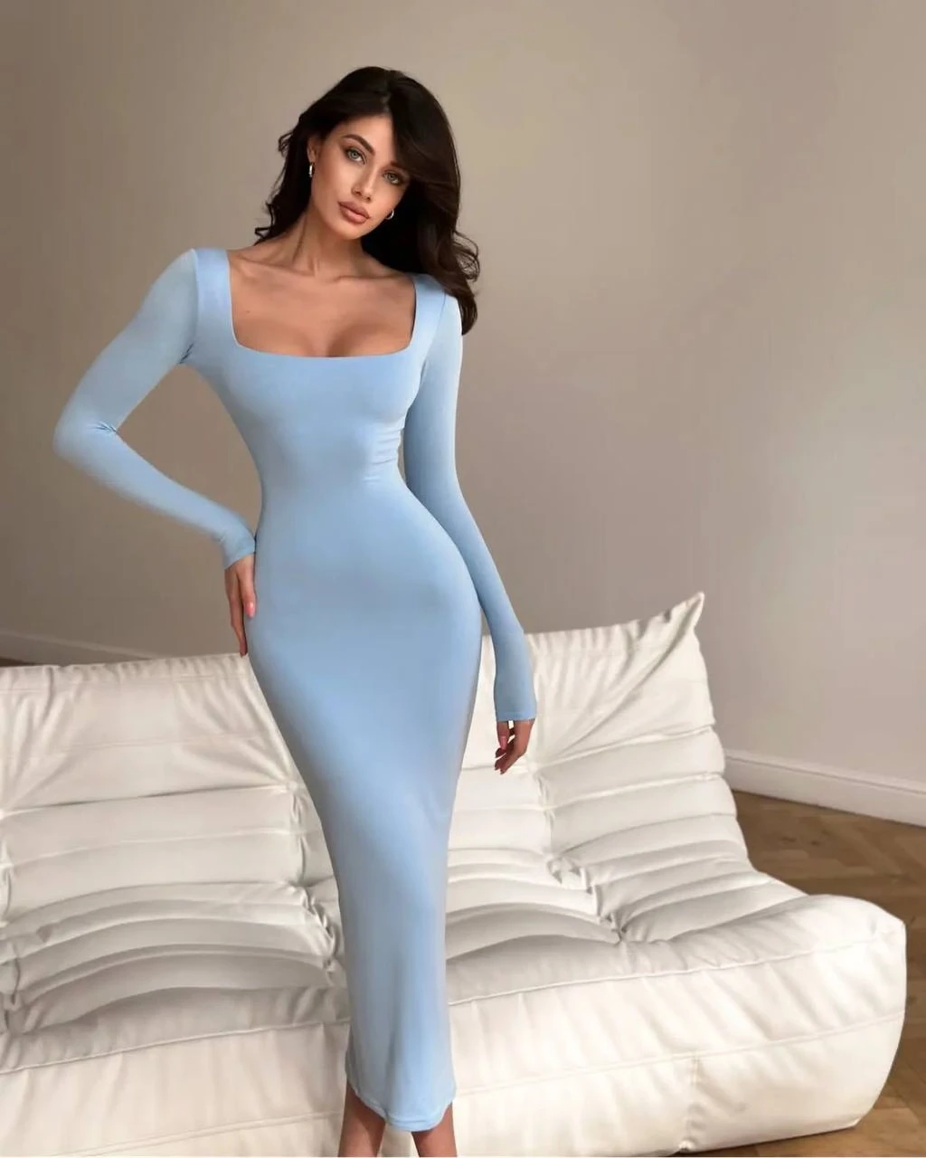 Kare Yaka Dalgıç Kumaş Elbise