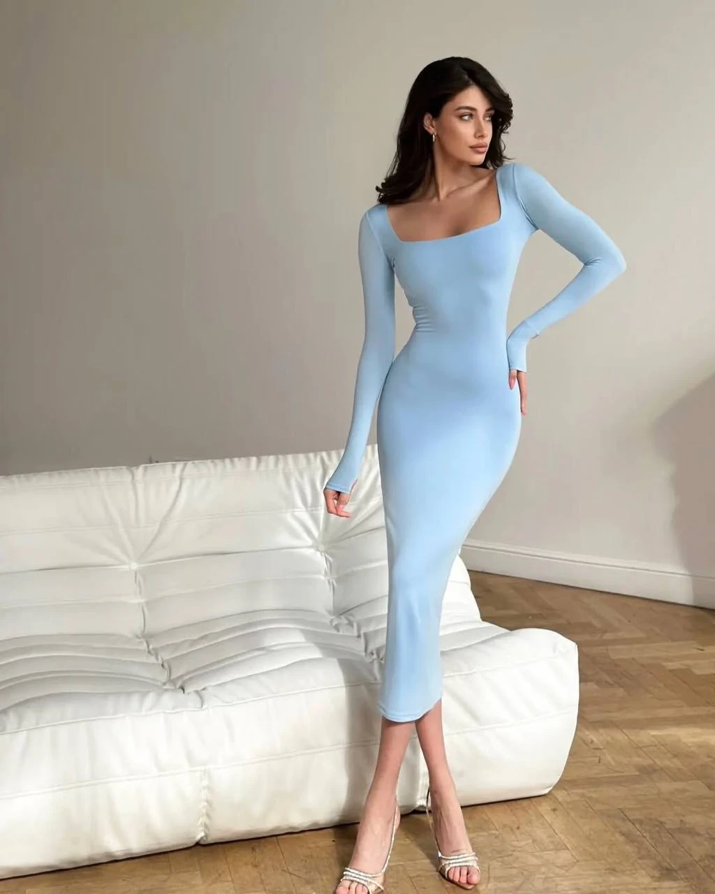 Kare Yaka Dalgıç Kumaş Elbise