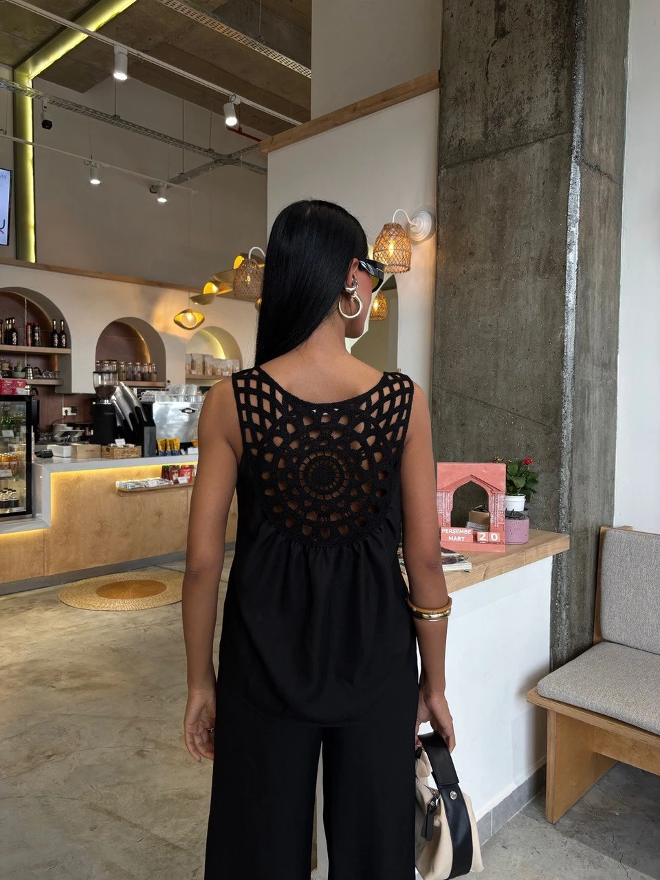 Keten Kumaş Sırt Detaylı Takım