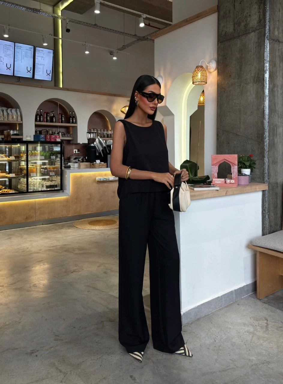 Keten Kumaş Sırt Detaylı Takım