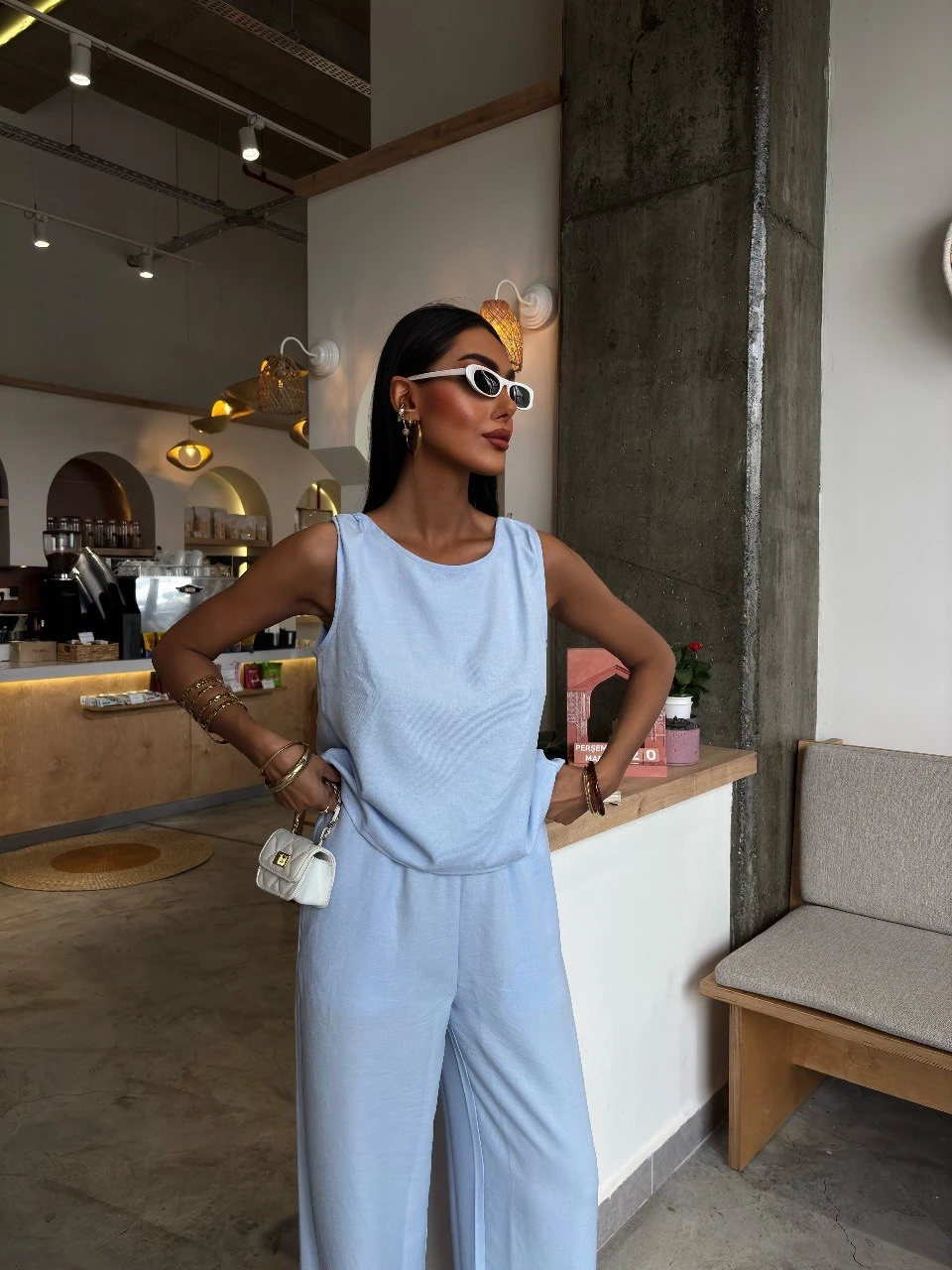 Keten Kumaş Sırt Detaylı Takım