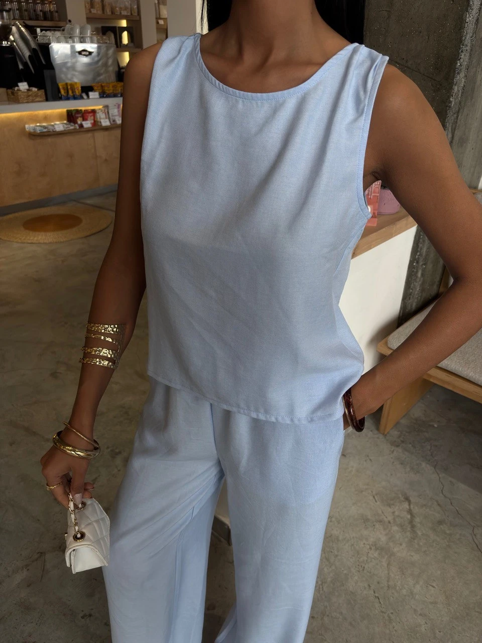 Keten Kumaş Sırt Detaylı Takım