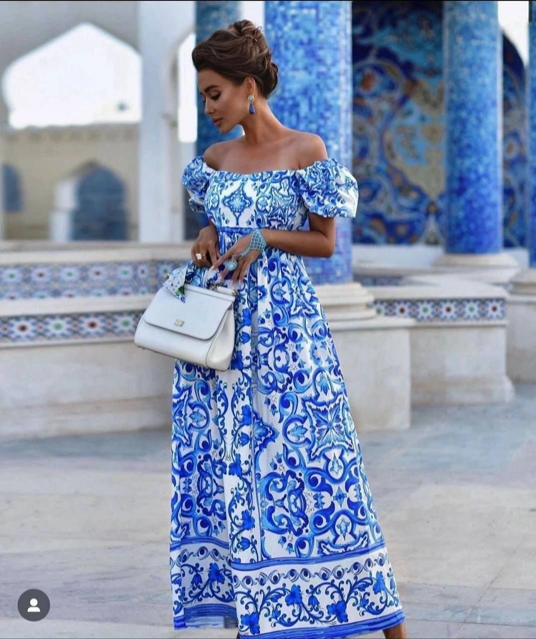 Madonna Yaka DG Elbise İthal Krep Kumas