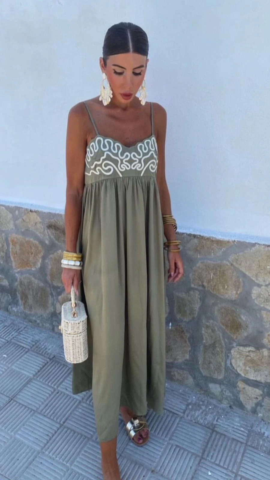 Nakış Detaylı Keten Astarlı Elbise