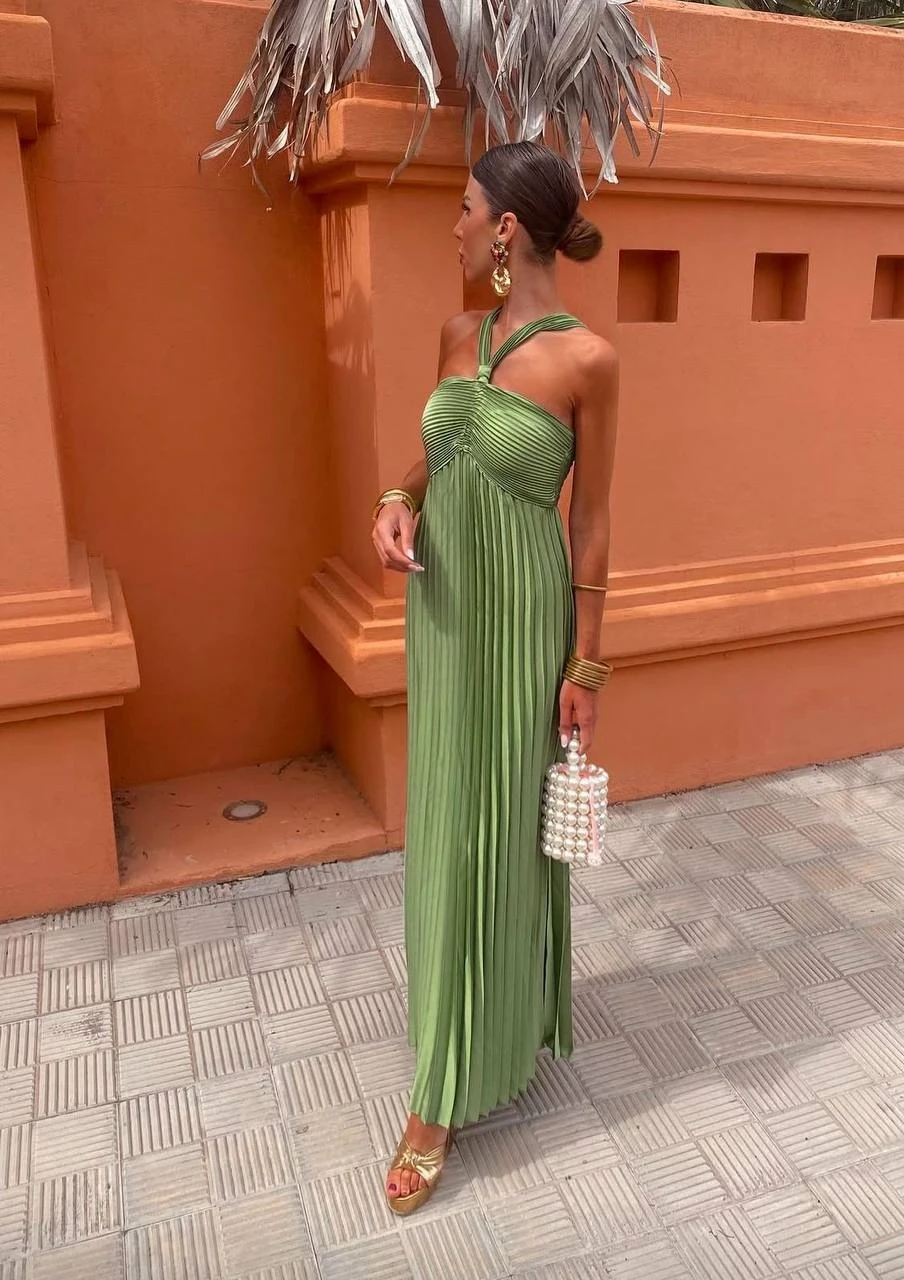 Pilise Detaylı Omuz Askılı Saten Elbise