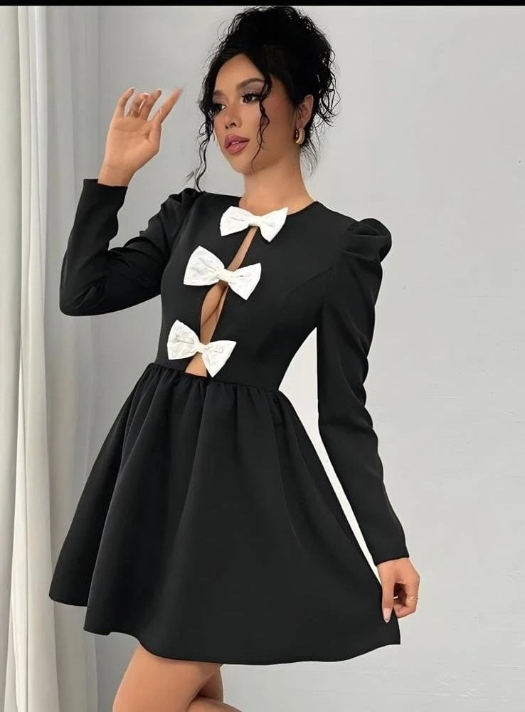 Scuba Kumaş Fiyonk aksesuarlı  Elbise