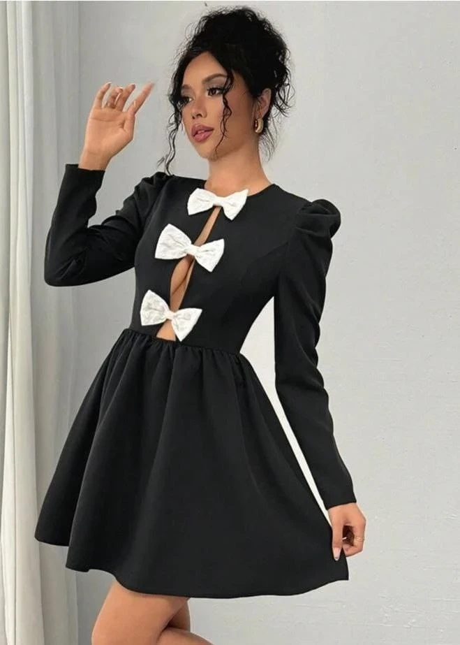 Scuba Kumaş Fiyonk aksesuarlı  Elbise