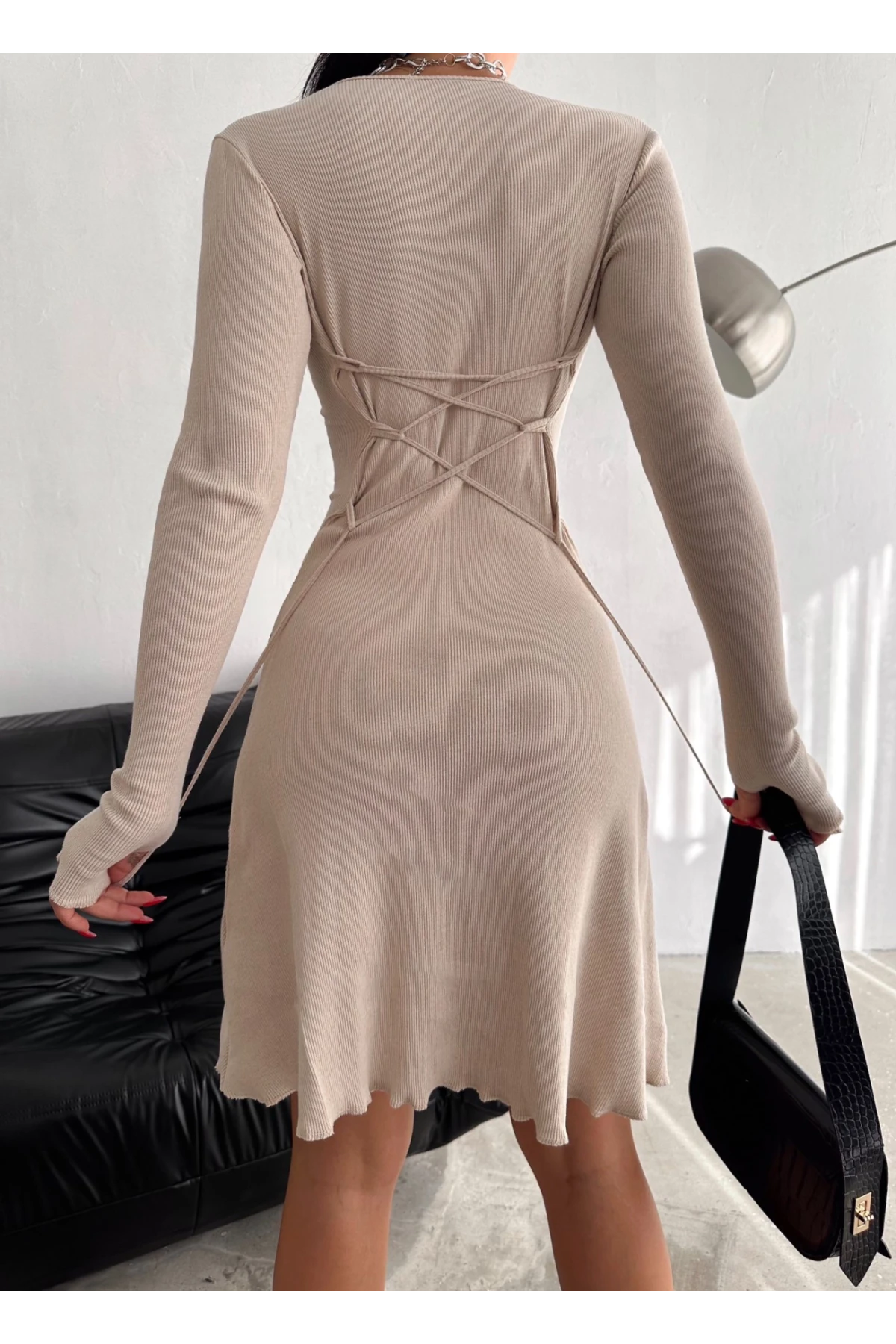 Sırtı İp Detaylı Kaşkorse Elbise