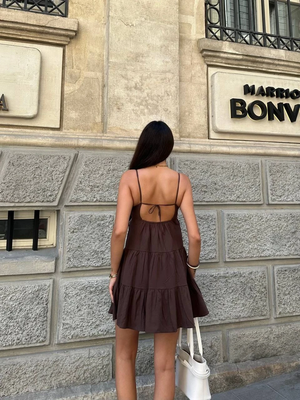 Arkası Bağlama Askılı Keten Elbise Kahve