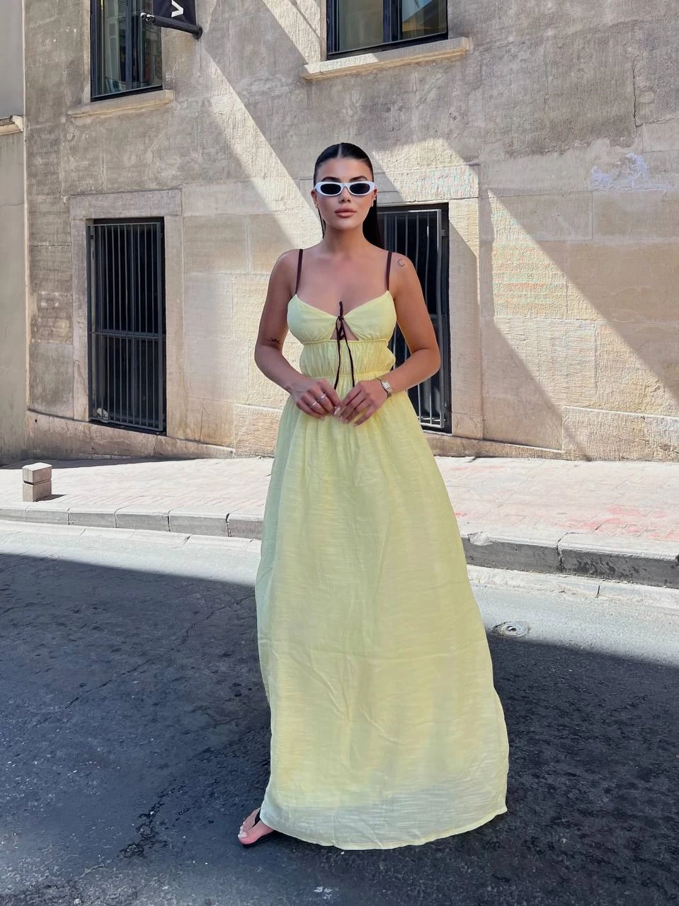 Askılı Göğüs Bağlama Detay Keten Elbise Sarı