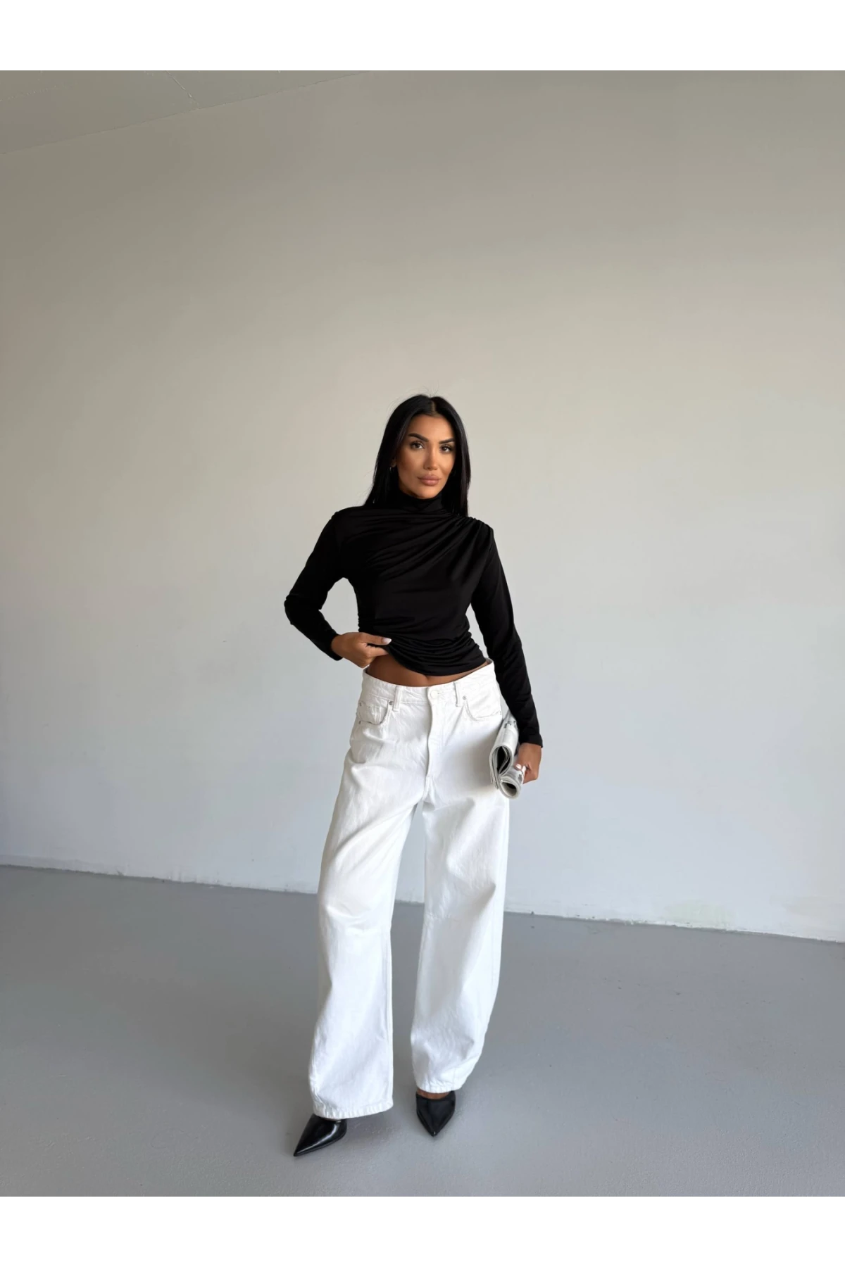 Boğazlı Siyah Sandy Bluz