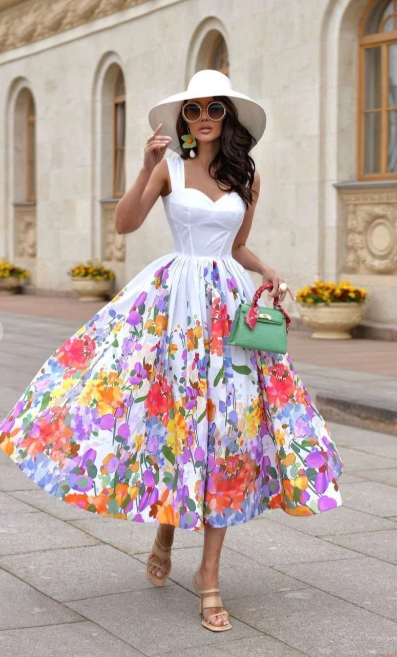 Desenli Klos Elbise Beyaz