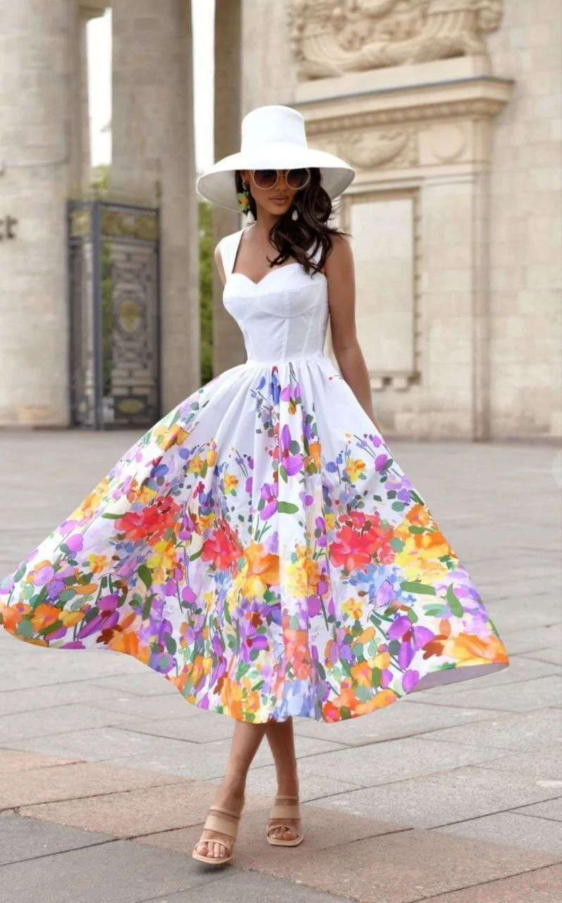 Desenli Klos Elbise Beyaz