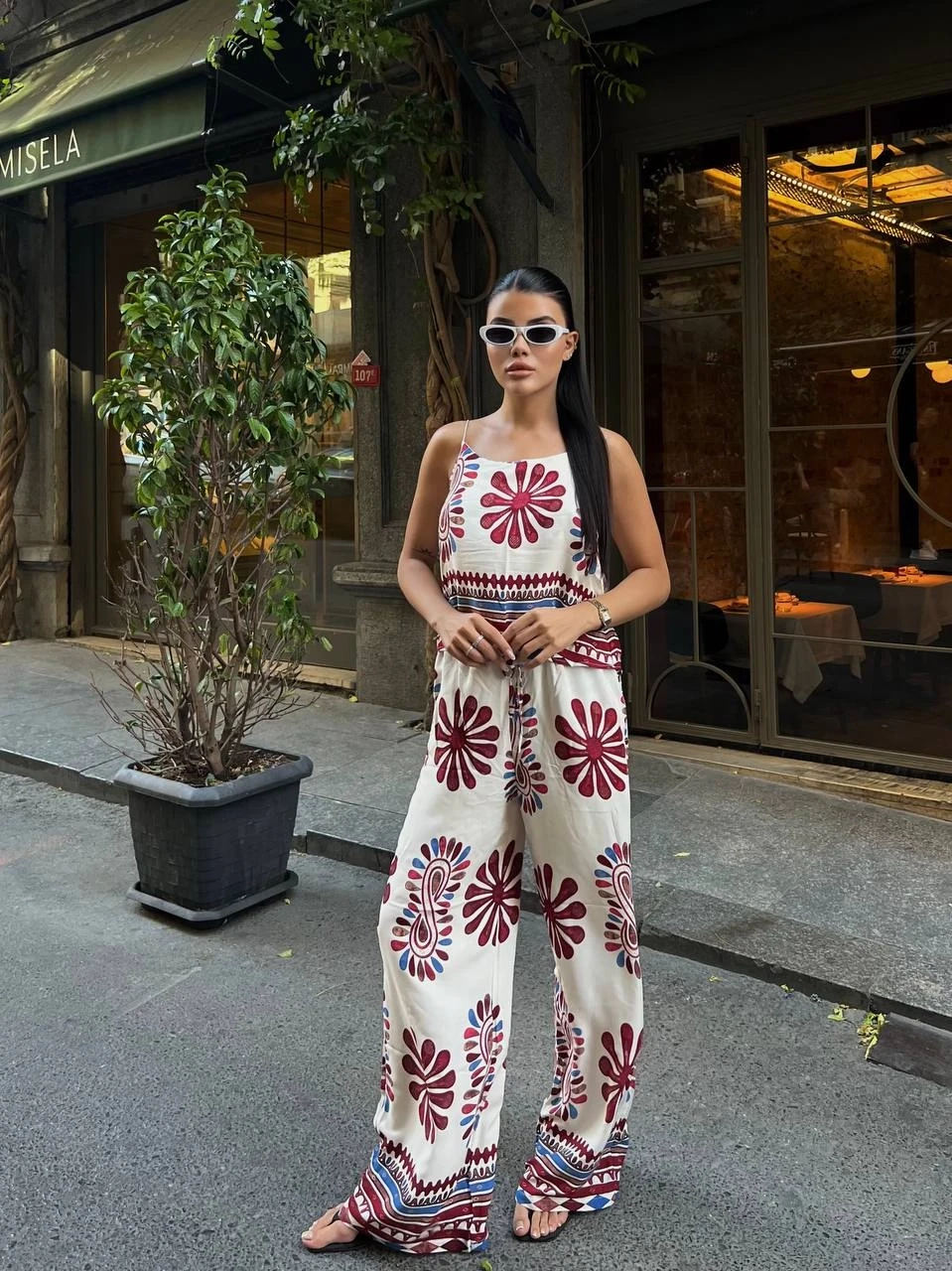 Desenli Kolsuz Üst ve Pantalon Takım Bordo