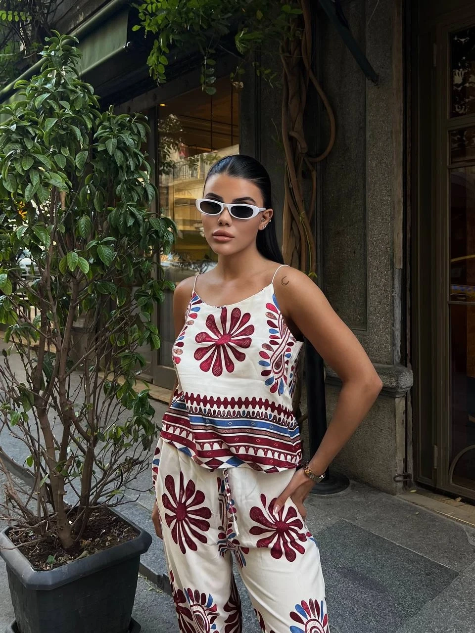 Desenli Kolsuz Üst ve Pantalon Takım Bordo