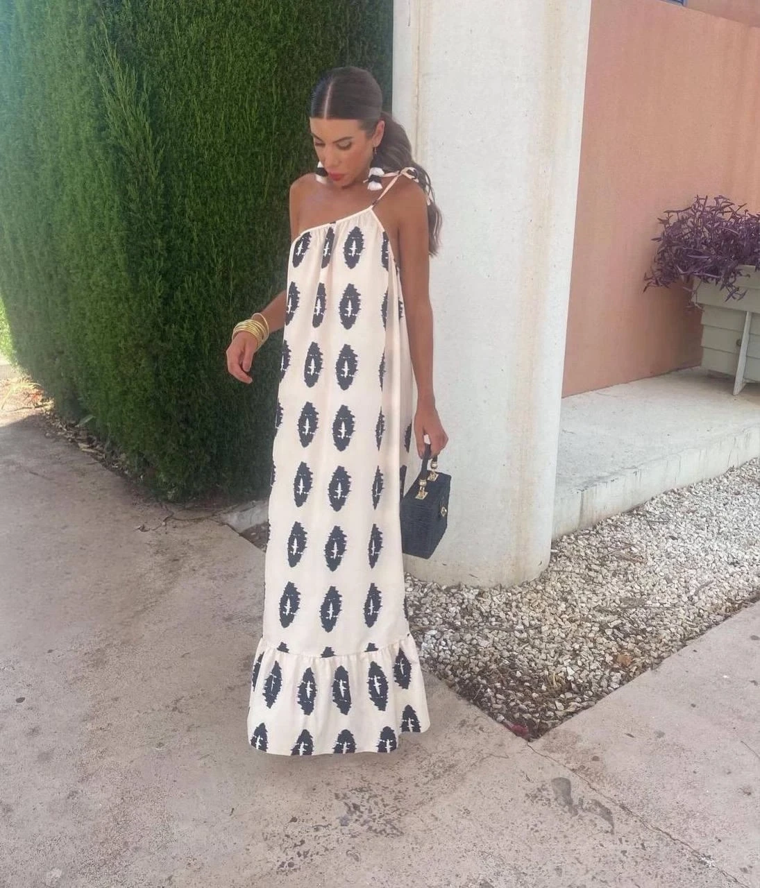 Desenli Tek Omuz Detay Elbise