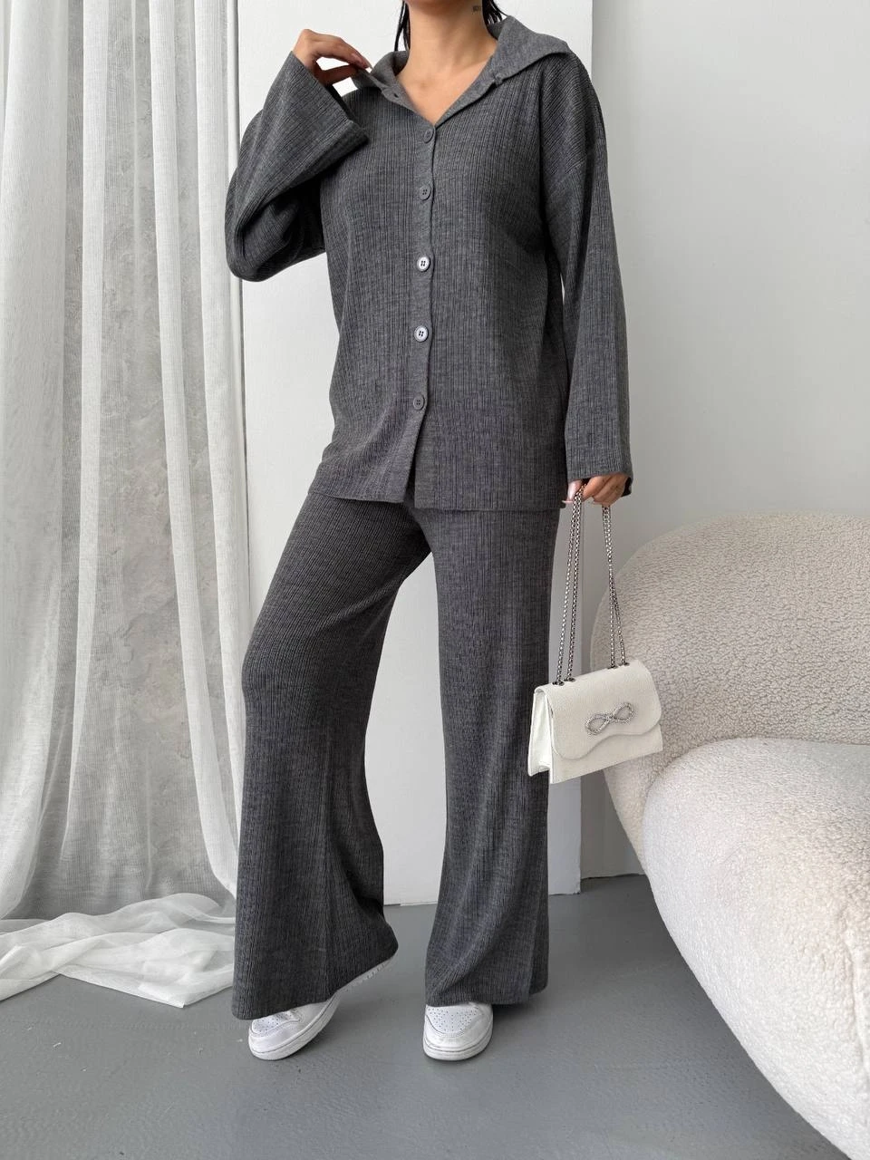 Düğmeli Ceket Yaka Triko Takım Gri