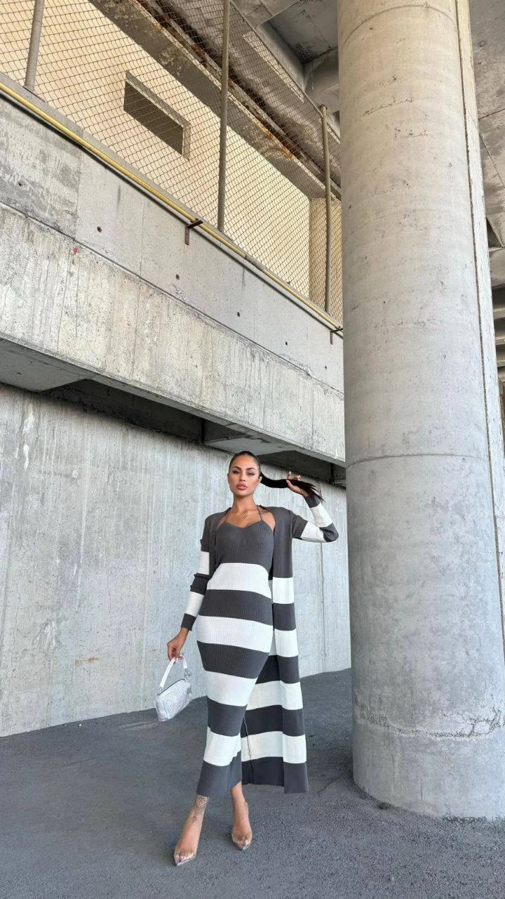 Elbise ve Hırka Çizgili Triko Takım