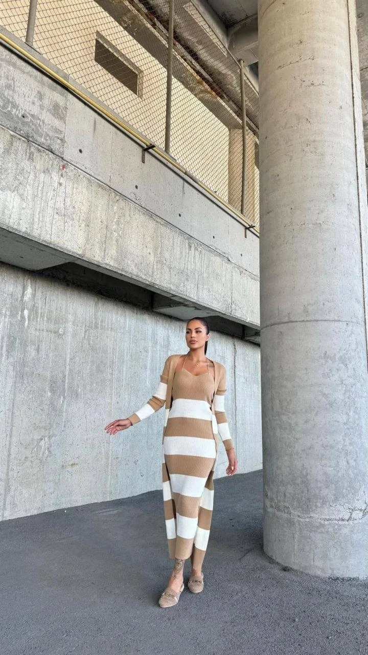 Elbise ve Hırka Çizgili Triko Takım