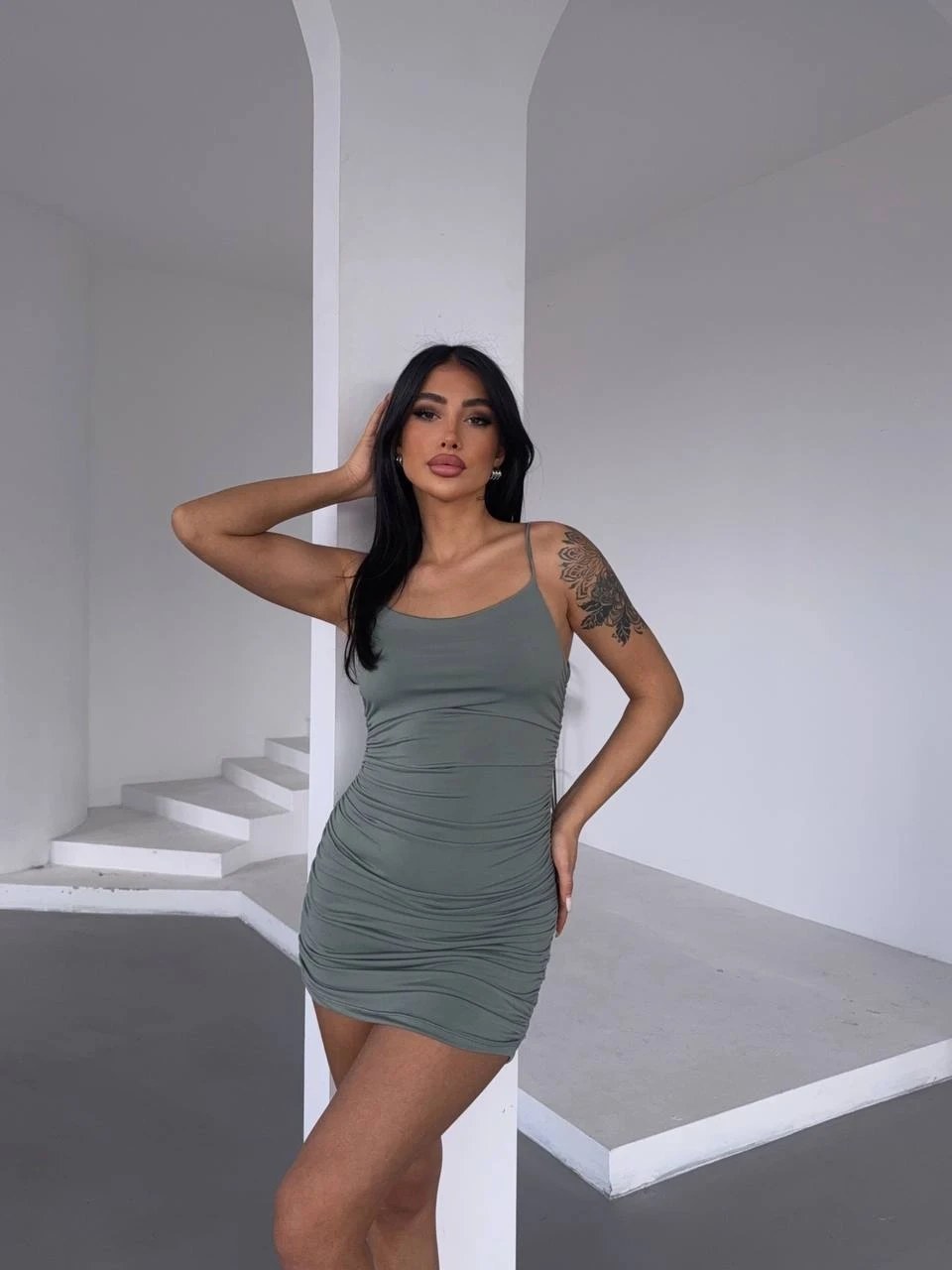 İnce Askılı Sandy Büzgülü Elbise Yeşil