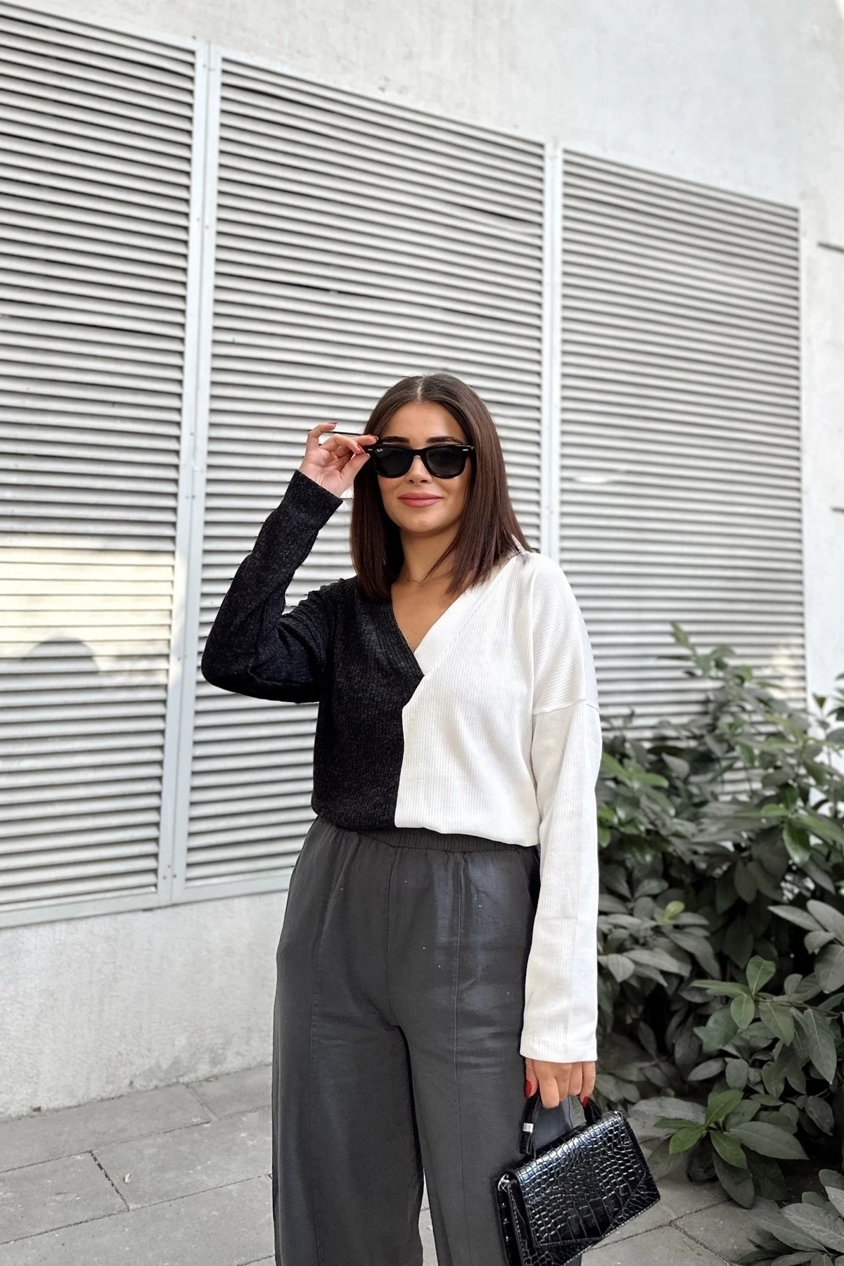 Kadın Antrasit & Ekru Günlük Stil V Yaka Kazak