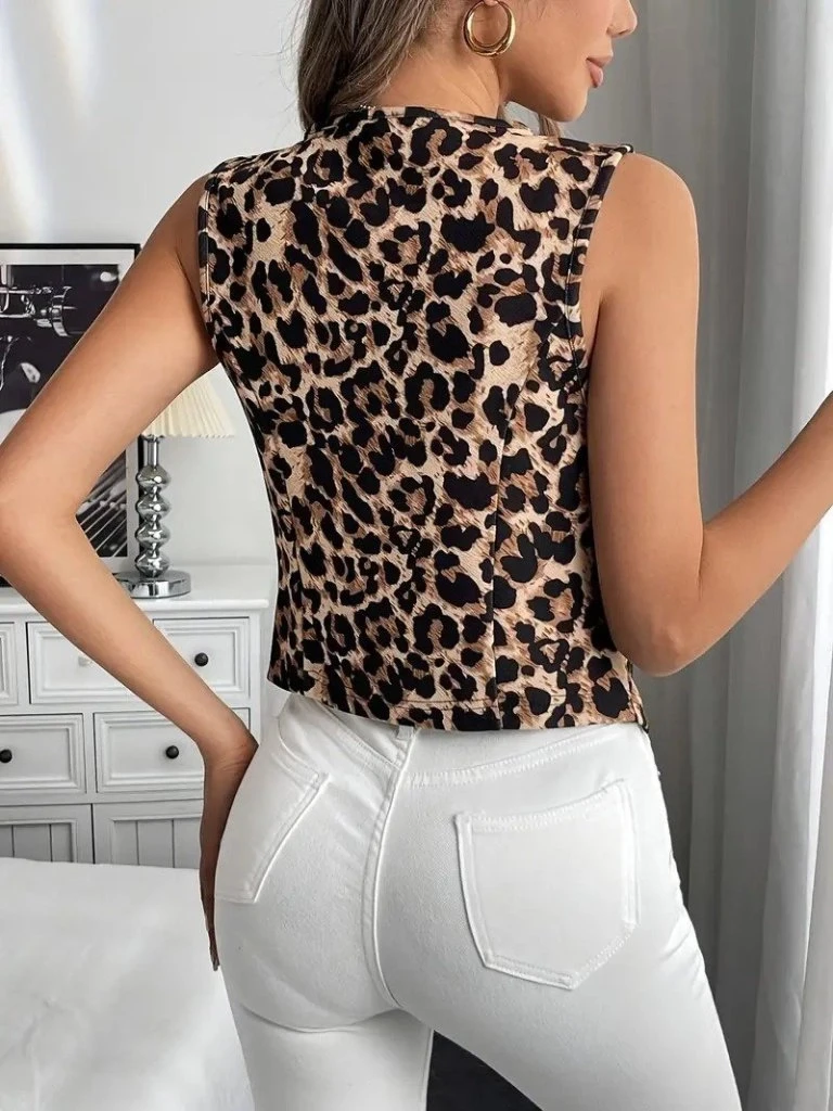 Düğmeli Leopar Desenli Atlas Yelek