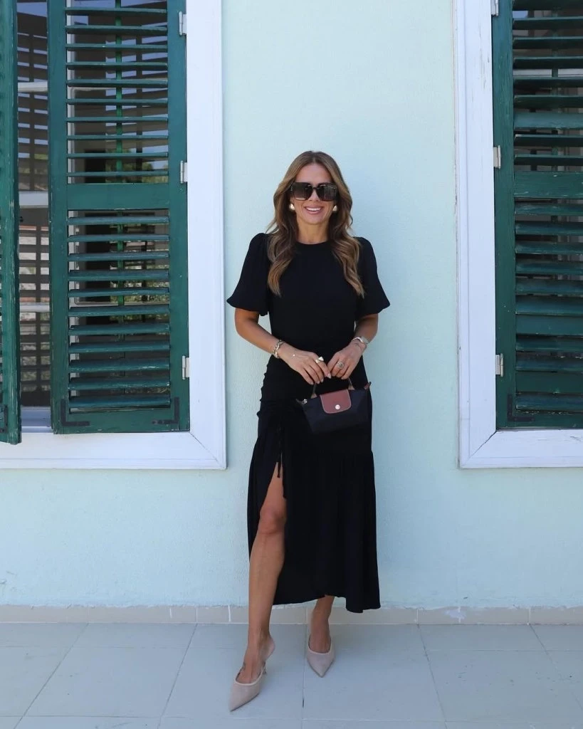 Kısa Kollu Bisiklet Yakalı Yandan Yırtmaçlı Büzgülü Janjan Krep Elbise