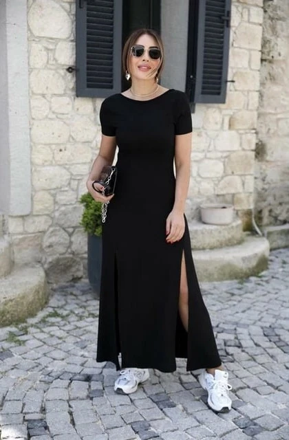 Sırt Dekolteli Yırtmaç Detaylı Viskon Elbise