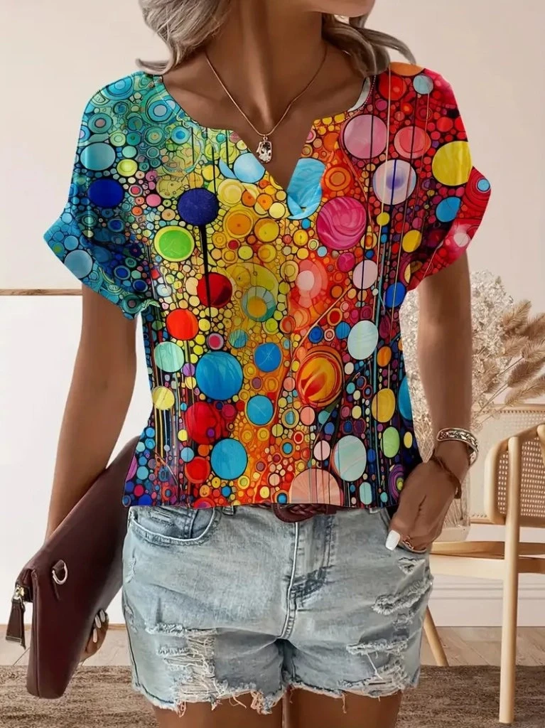 Kısa Kollu V Yakalı Desenli Süprem Bluz