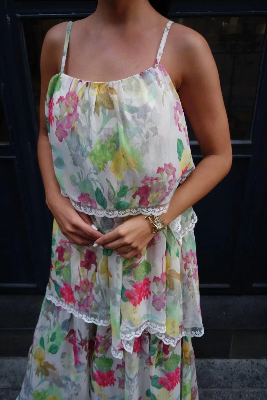 Kat Kat Tasarım Desenli Şifon Elbise