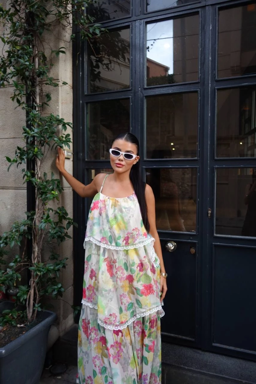 Kat Kat Tasarım Desenli Şifon Elbise