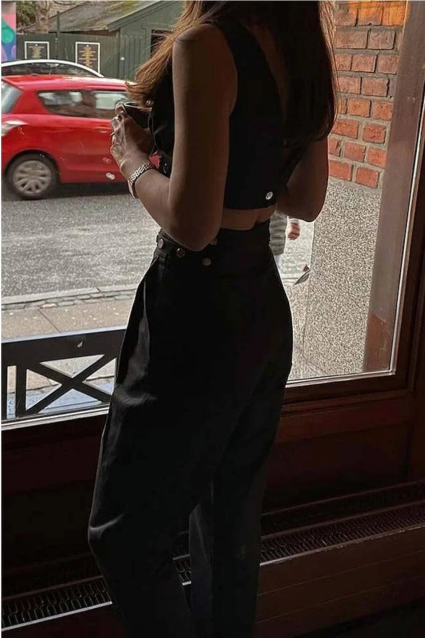 Krep Kumaş Düğme Detay Takım