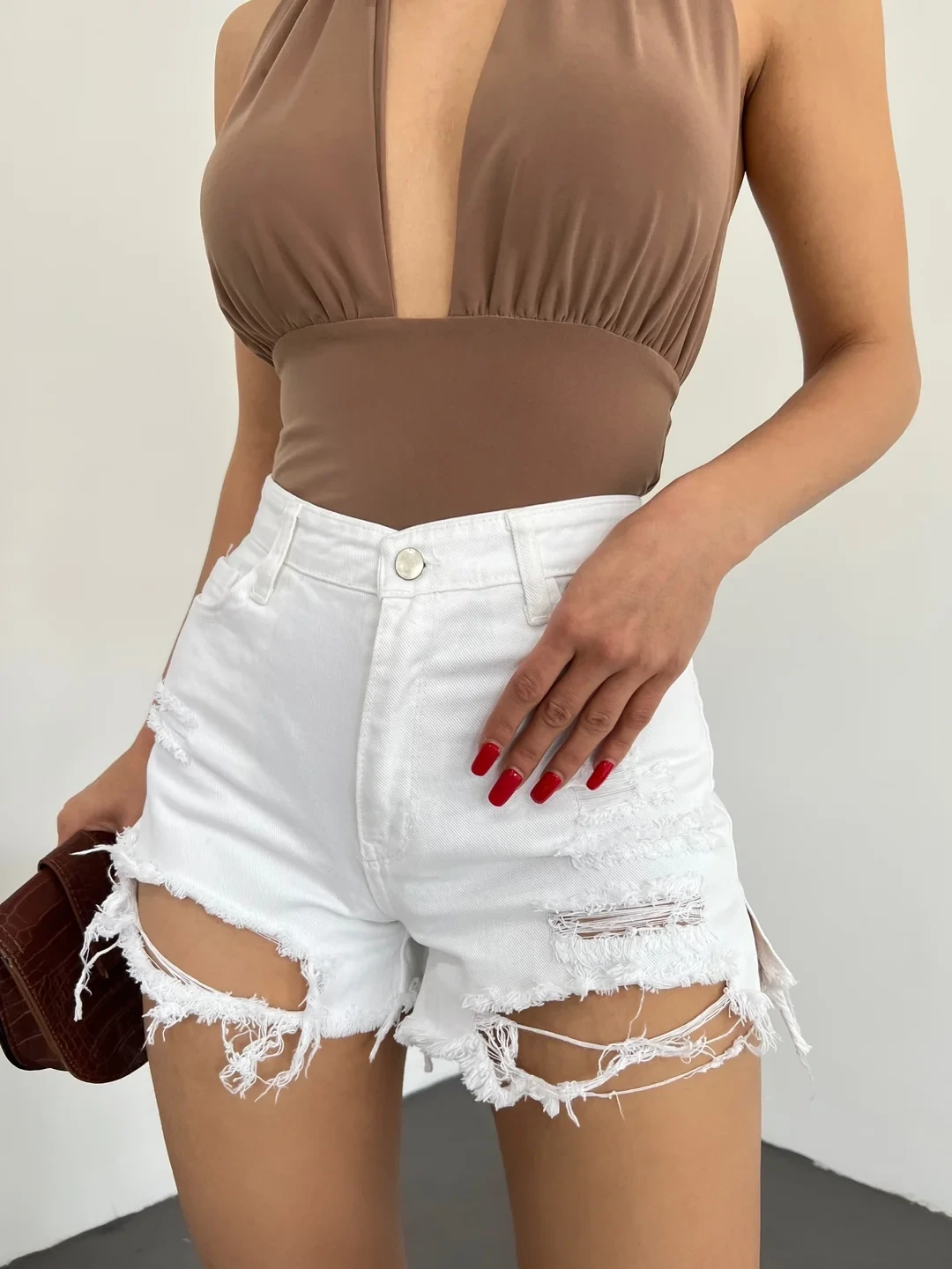 Lazer Yırtıklı Mini Denim Şort Beyaz