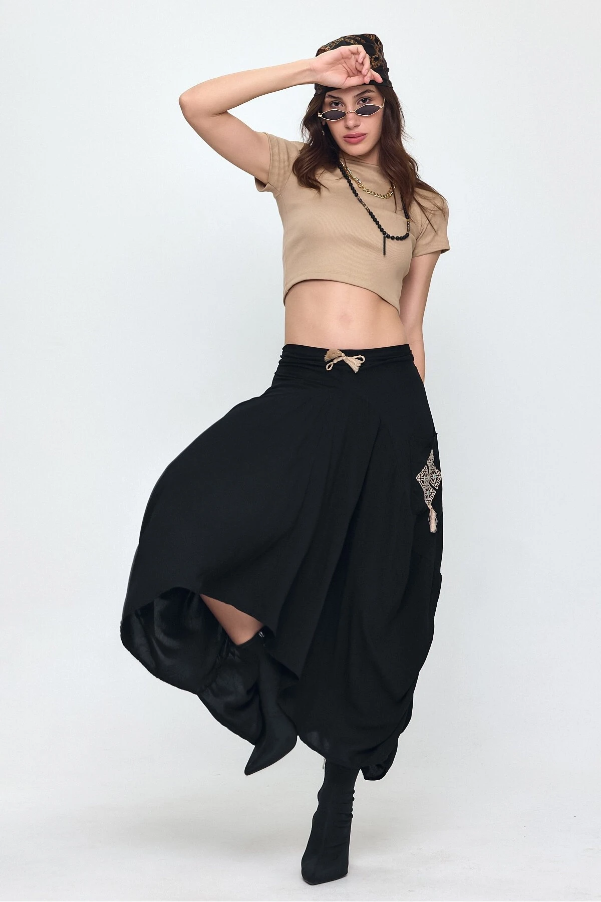 Nakış Detaylı Bağcıklı Cepli Şalvar Etek Siyah