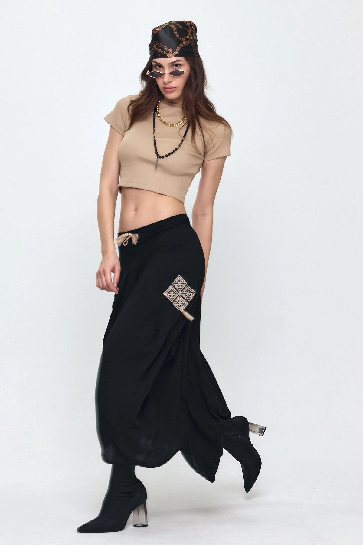 Nakış Detaylı Bağcıklı Cepli Şalvar Etek Siyah