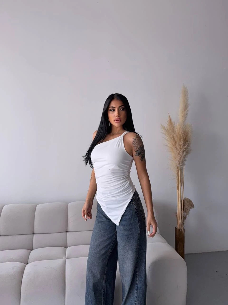 Omuz Detay Tasarım Bluz Beyaz