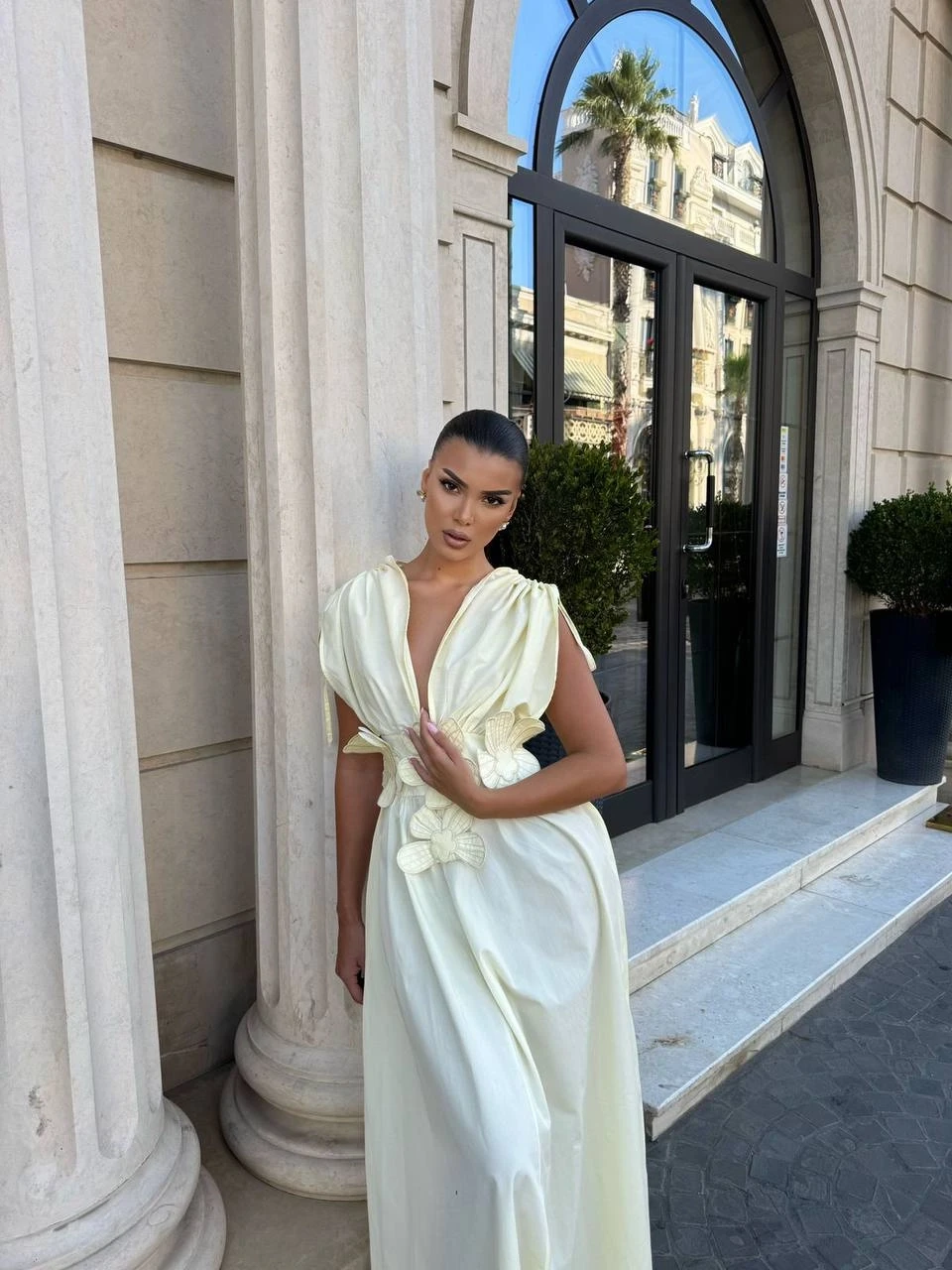 Önü Detaylı Tasarım Elbise Sarı