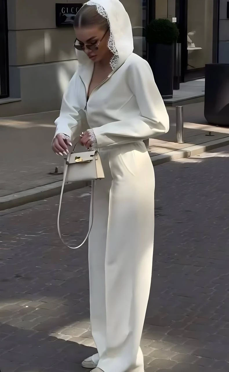 Oysho Kapşonlu Dantel Güpürlü Takım Ekru