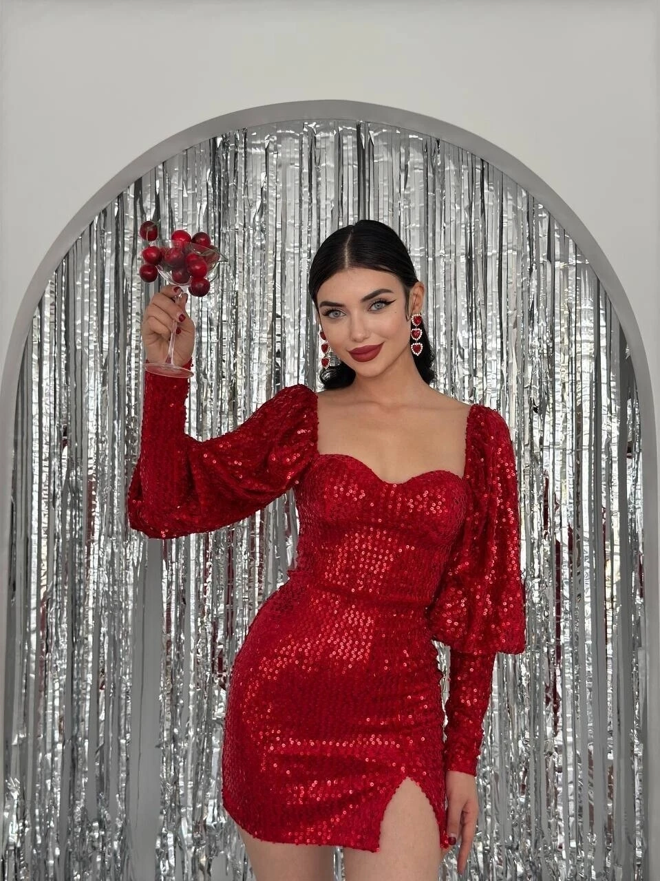 Pul Payet Detay Mini Elbise Kırmızı