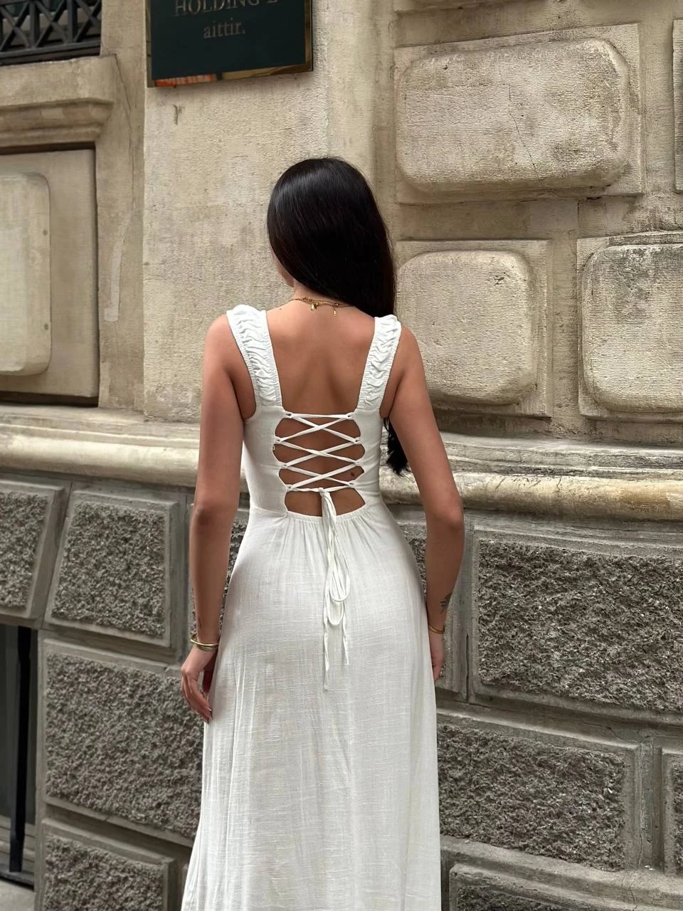 Sırt Detay Yırtmaçlı Elbise Beyaz