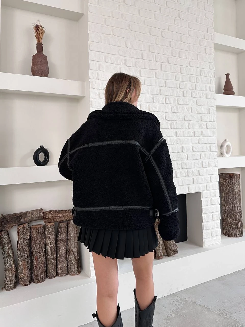 Siyah Oversize Toka Detay Peluş Kaban