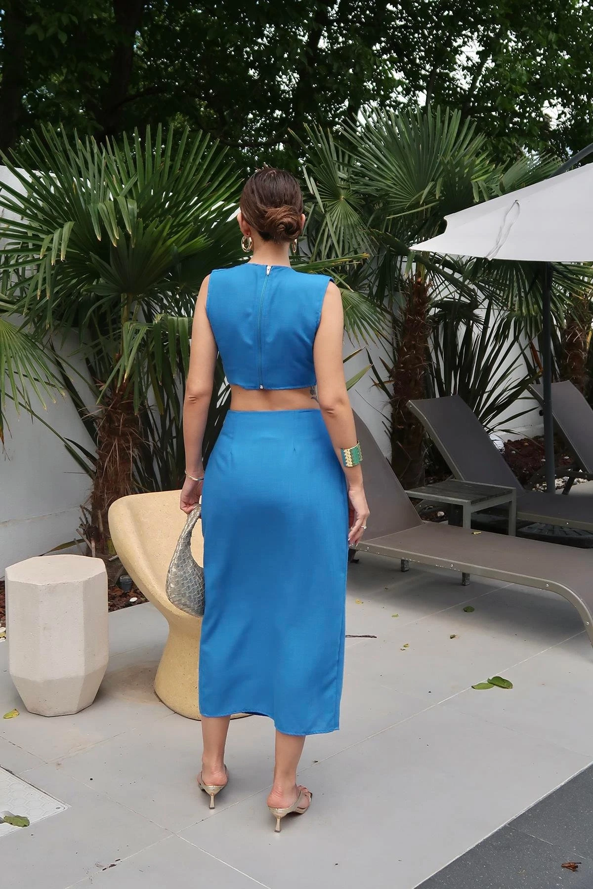 Turkuaz Kuşaklı Crop ve Etek Takım